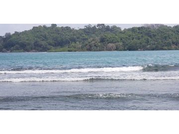 Terreno En Venta Frente Al Mar En Puerto Lindo