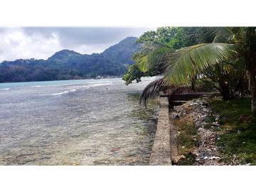 Terreno En Venta Frente Al Mar En Puerto Lindo
