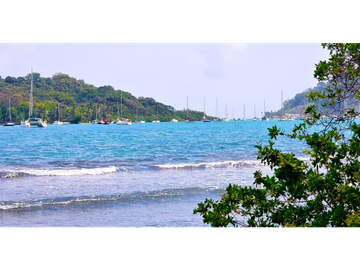 Terreno En Venta Frente Al Mar En Puerto Lindo