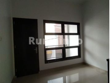 Dijual Murah Rumah Cluster Jamboo Hills Jagakarsa Jakarta Selatan