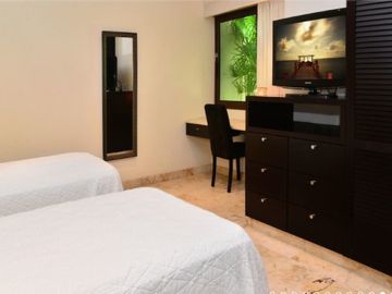 Departamento frente al mar con jacuzzi privado, spa, alberca climatizada, en ven