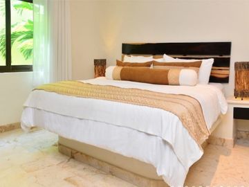 Departamento frente al mar con jacuzzi privado, spa, alberca climatizada, en ven