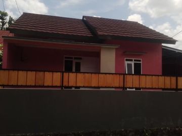 Akses Jalan Mudah Mobil Bisa Papasan Rumah Jogja 800 meter dari EXIT TOL Jogja-Klaten