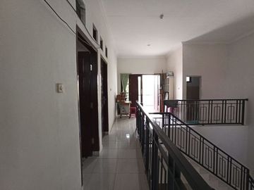 Rumah 2 Lantai Siap Huni Bumi Marina Emas Surabaya