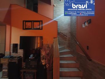 Venta chalet con pileta  en  Gral Rodriguez