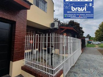 Venta chalet con pileta  en  Gral Rodriguez