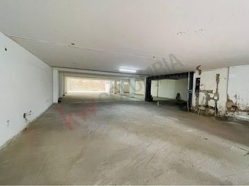 Espacioso Local Comercial en Venta en el Norte de Bogotá