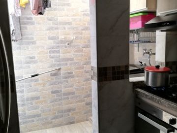 VENDO LINDA CASA REMODELADA Y REFORMADA EN PORTAL DE OVIEDO - ANILLO VIAL
