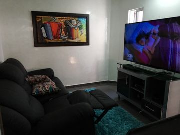 VENDO LINDA CASA REMODELADA Y REFORMADA EN PORTAL DE OVIEDO - ANILLO VIAL