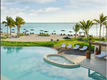 Departamento, alberca privada de lujo en  Playa del Carmen