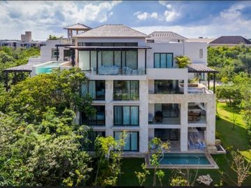 Departamento, alberca privada de lujo en  Playa del Carmen