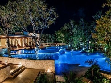 Departamento, alberca privada de lujo en  Playa del Carmen