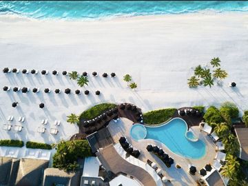 Departamento, alberca privada de lujo en  Playa del Carmen