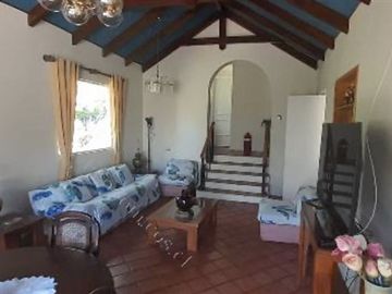 HERMOSA CASA EN EL SECTOR SEGURO Y EXELENTE CONECTIVIDAD