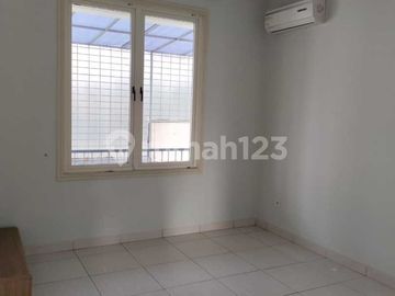 Rumah Bagus Suasana Asri di Sutera Alba Alam Sutera, Tangerang