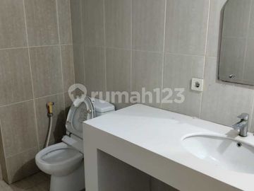 Rumah Bagus Suasana Asri di Sutera Alba Alam Sutera, Tangerang