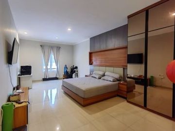 DIJUAL CEPAT RUMAH ALAM SUTERA LUAS 152 SEMI FURNISHED SIAP HUNI