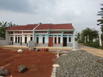 UNIT TERBATAS RUMAH SIAP HUNI DIJUAL DICITAYAM DEKAT STASIUN