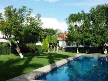 Casa-Condominio en Burgos Bugambilias, Temixco, Morelos  Condominios y bienes raíces en venta al sur de Cuernavaca, Morelos