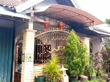 Rumah Luas di Perumahan Puri Hutama Klaten