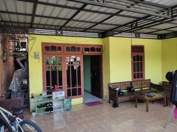 Dijual rumah di jl.jambu desa.wage kec.Taman Kab.Sidoarjo