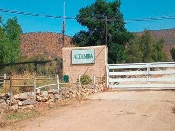 Parcela en Venta en La Altamira