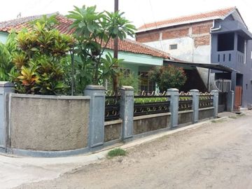 Rumah Antik Cisaranten Dekat Arcamanik dan Antapani