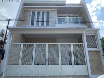Rumah Wisma Permai Tengah Hadap Selatan Listrik 2200watt