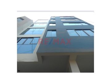 🌟 ¡Oportunidad única para empresas y emprendedores! 🌟

🏢 Venta de Oficina en una ubicación estratégica.
📍 Dirección: Av. Prolongación Javier Prado