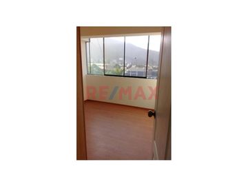 🌟 ¡Oportunidad única para empresas y emprendedores! 🌟

🏢 Venta de Oficina en una ubicación estratégica.
📍 Dirección: Av. Prolongación Javier Prado