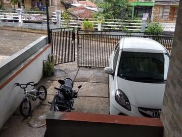 punya rumah dengan VIEW KOTA BANDUNG ITU ,SESUATU BANGED