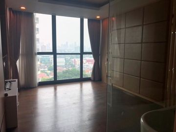 For Rent Town House with Swimming Pool in Kebayoran Baru & Unit in Good Condition Un Furnished HSE-A0358