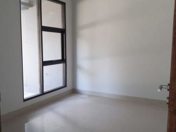 Rumah 2 lantai dalam komplek harga sewa 2 tahun