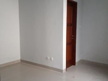 Rumah 2 lantai dalam komplek harga sewa 2 tahun