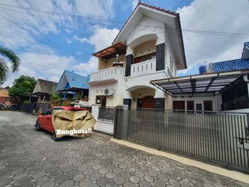 Rumah dalam Perum jalan Kabupaten dalam Ringroad