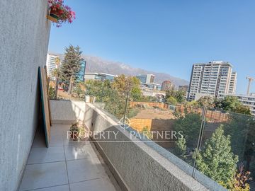 En Venta moderno departamento duplex en Ñuñoa. Preciosa azotea con vista a la cordillera!