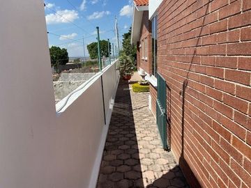 Excelente Casa en Venta Uniplanta