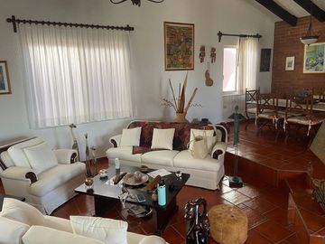 Excelente Casa en Venta Uniplanta