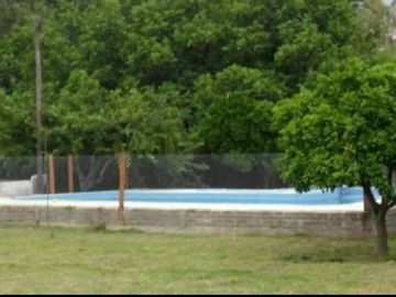 Casa en venta - 2 Dormitorios 3 Baños - Cochera - La Capilla, Florencio Varela