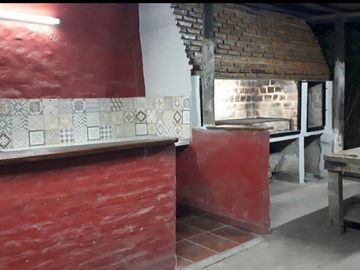 Casa en venta - 2 Dormitorios 3 Baños - Cochera - La Capilla, Florencio Varela