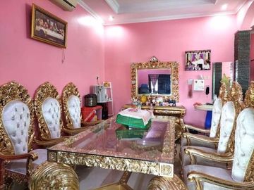 Rumah Hook Luas di Pondok Permai Kadipiro