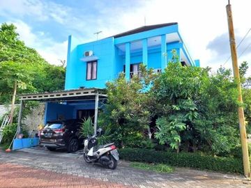 Rumah Hook Luas di Pondok Permai Kadipiro