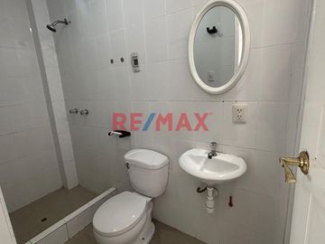 Venta De Departamento Duplex Urb. Mochica Con Potencial De Negocio