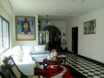 casa en venta en bellavista. Cod V18365