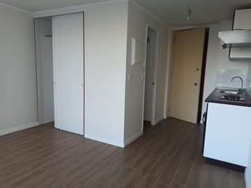 Departamento en venta de 1 dorm. en Estación Central