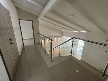 casa en arriendo en alto prado. Cod A94947