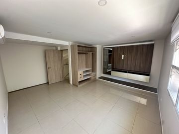 casa en arriendo en alto prado. Cod A94947