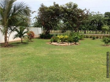 Venta: Casa 4 recámaras con piscina en Aguadulce