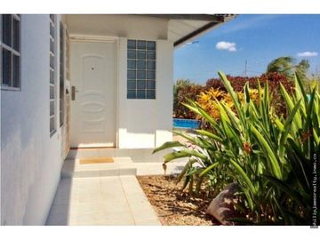 Venta: Casa 4 recámaras con piscina en Aguadulce