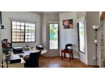 Venta: Casa 4 recámaras con piscina en Aguadulce